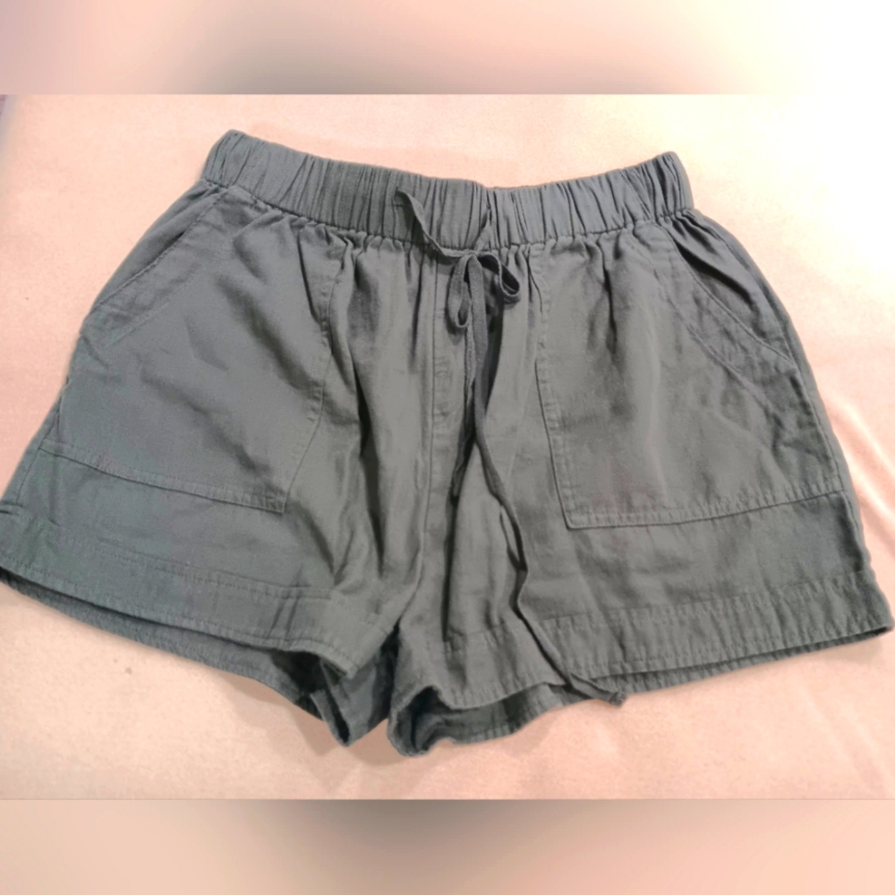 Lily Clothing Shorts NWOT